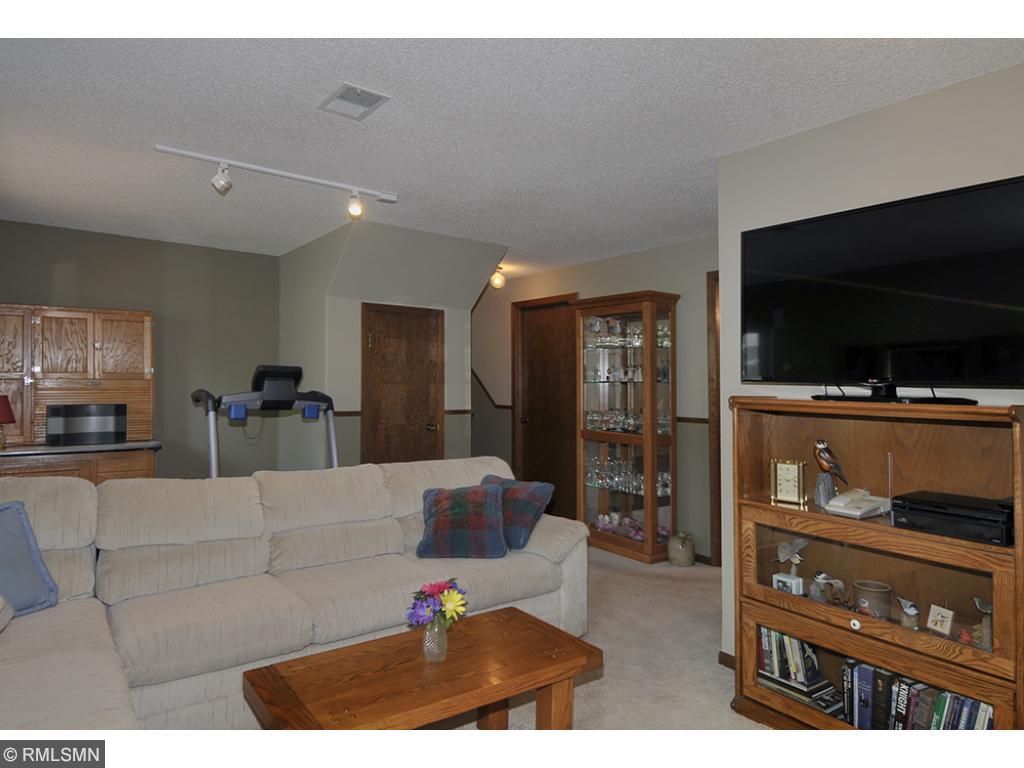 928 Barron Rd, Faribault, MN 55021 photo 6