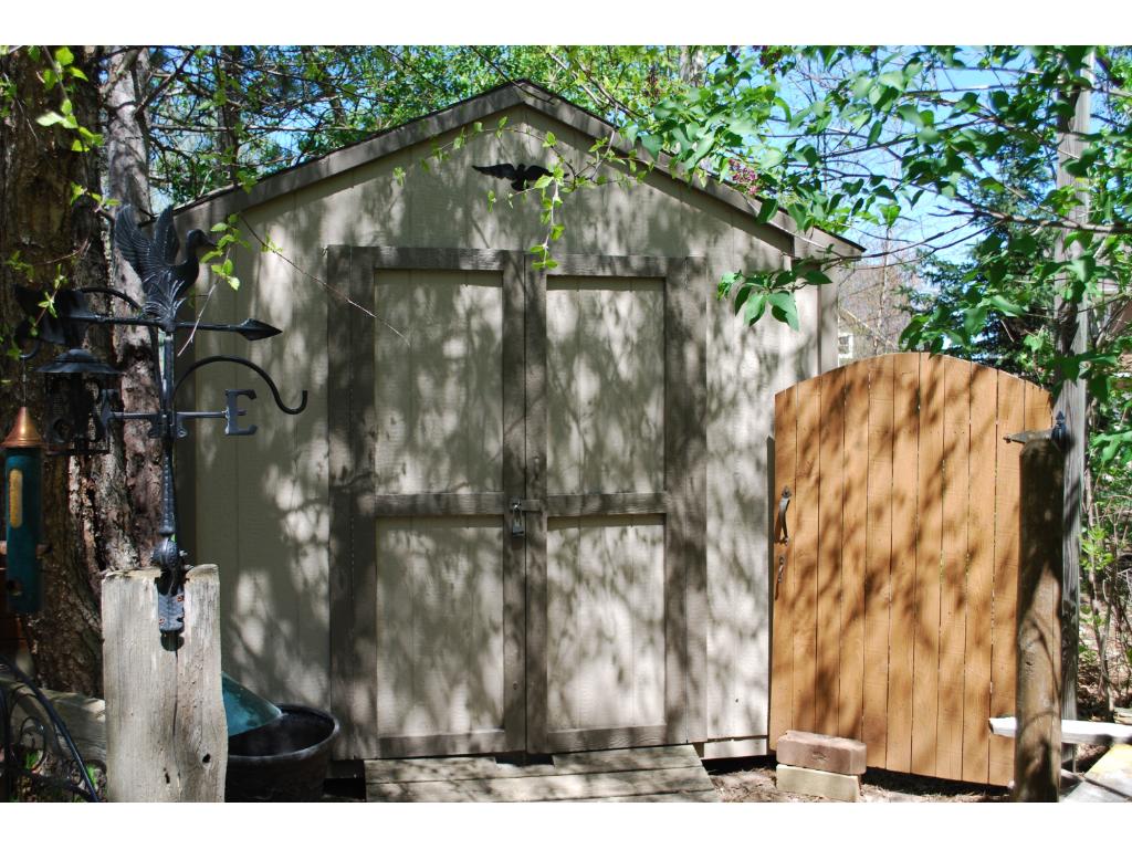 4858 Sycamore Dr, Eagan, MN 55123 photo 14