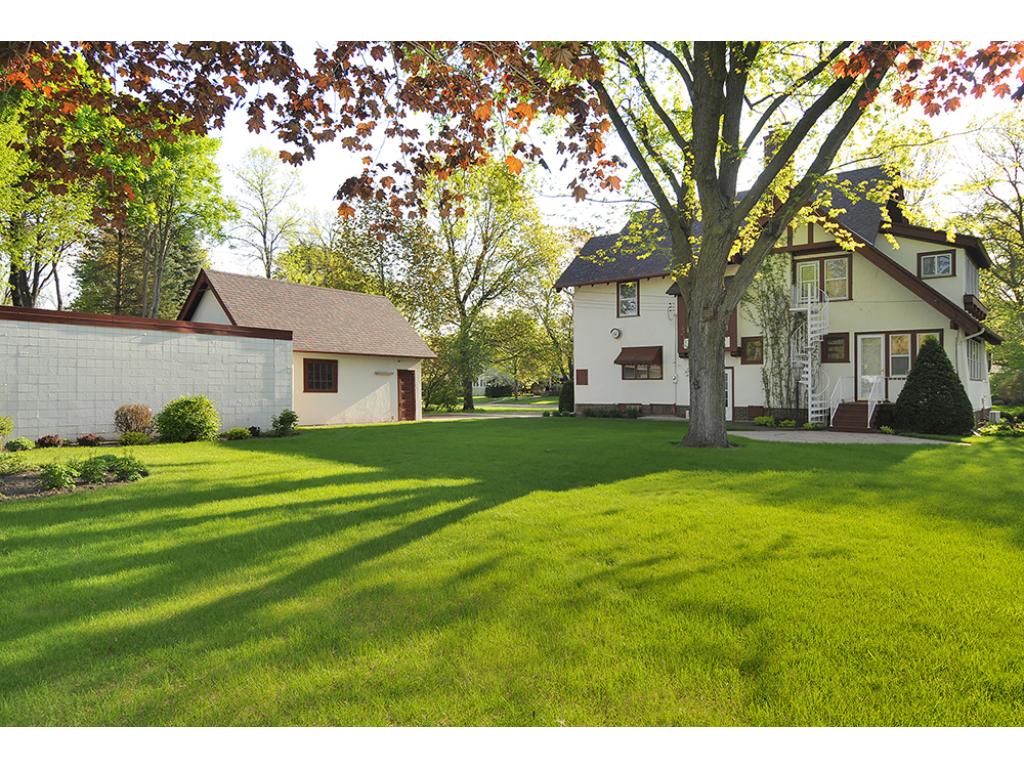 630 4th Ave SW, Faribault, MN 55021 photo 2