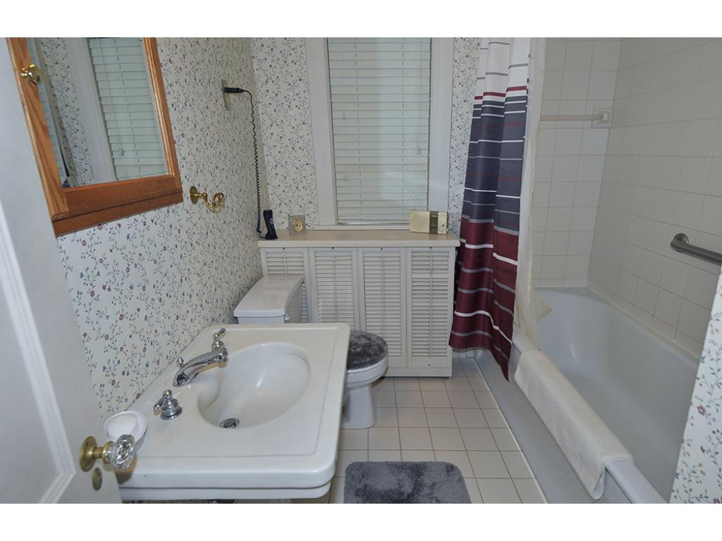 630 4th Ave SW, Faribault, MN 55021 photo 5