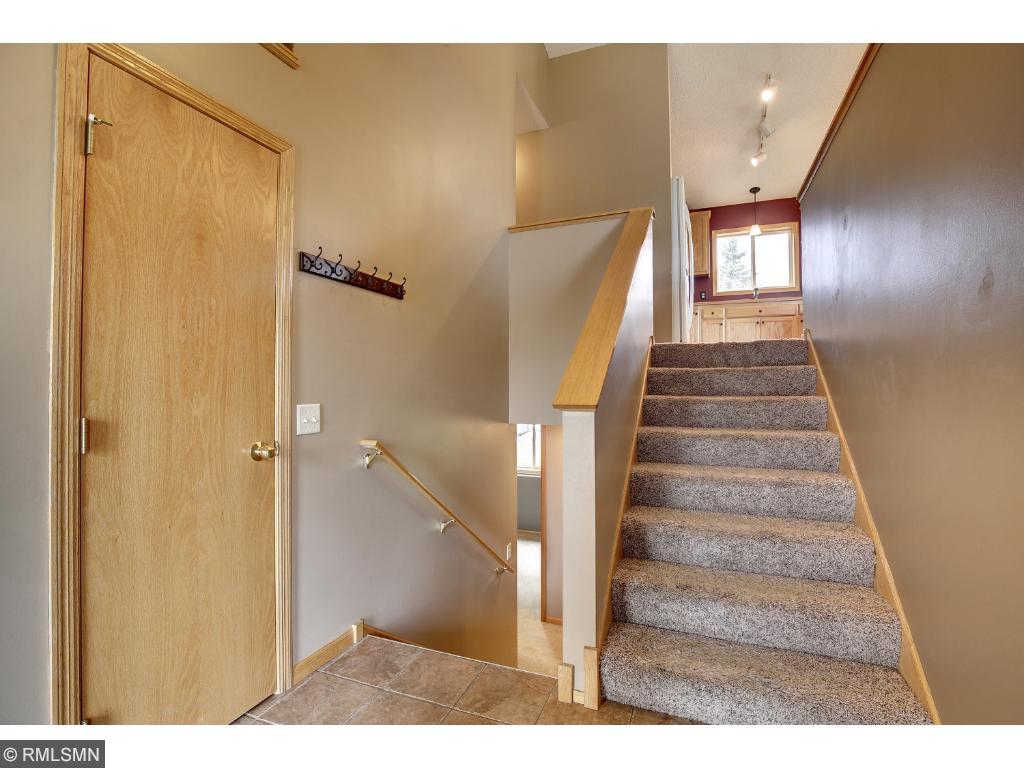 892 Forest Edge Dr, Jordan, MN 55352 photo 3