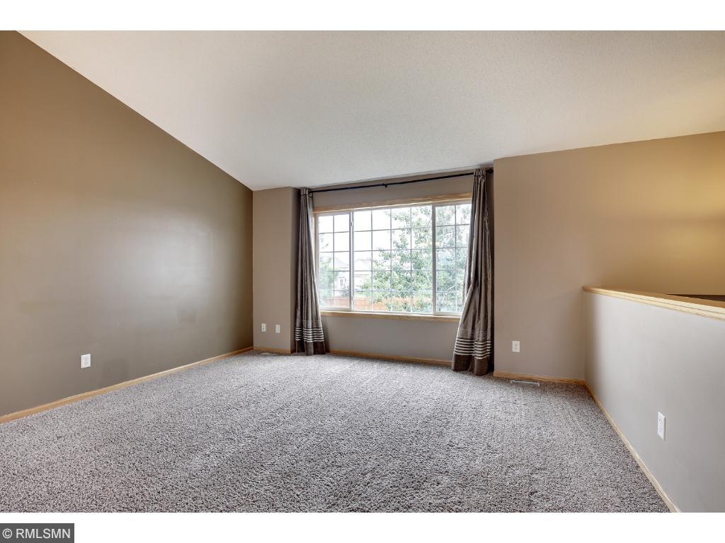 892 Forest Edge Dr, Jordan, MN 55352 photo 7