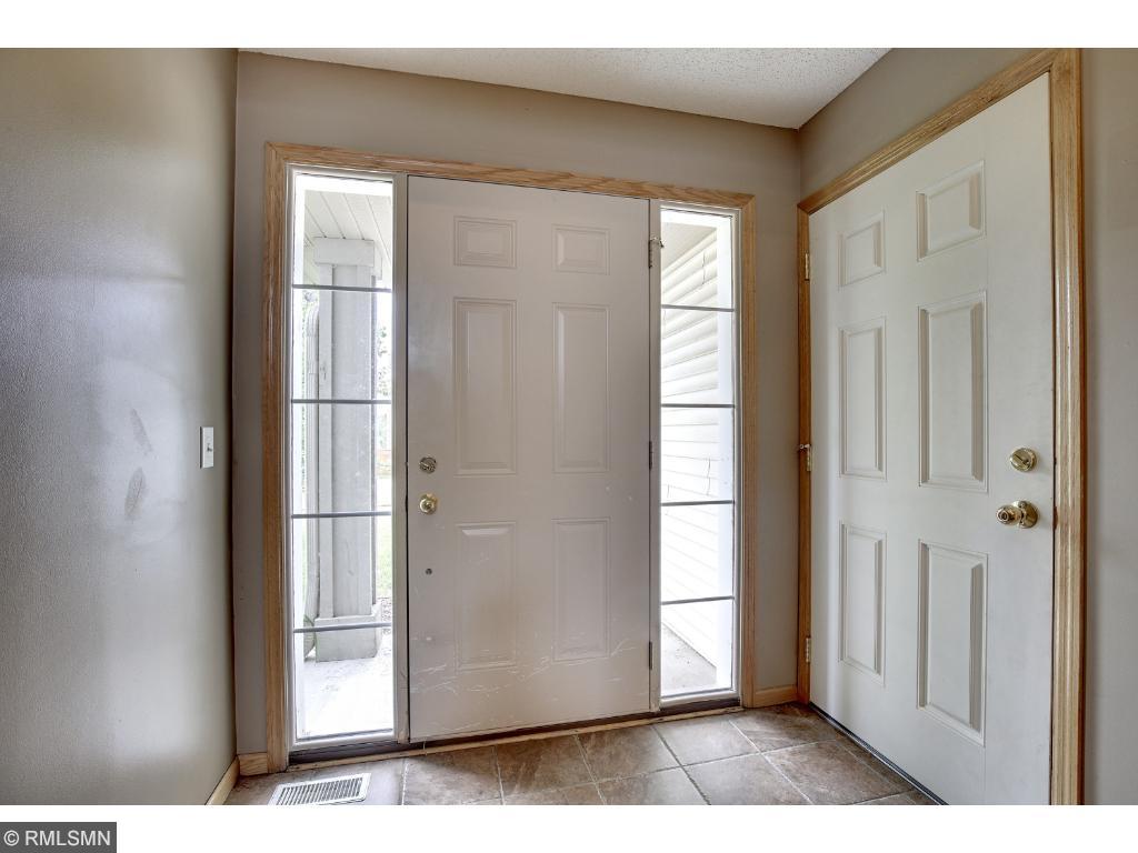 892 Forest Edge Dr, Jordan, MN 55352 photo 2