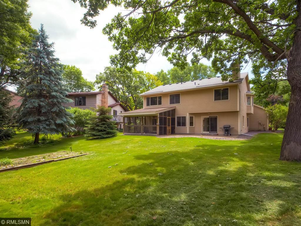 2099 Vienna Ln, Eagan, MN 55122 photo 3