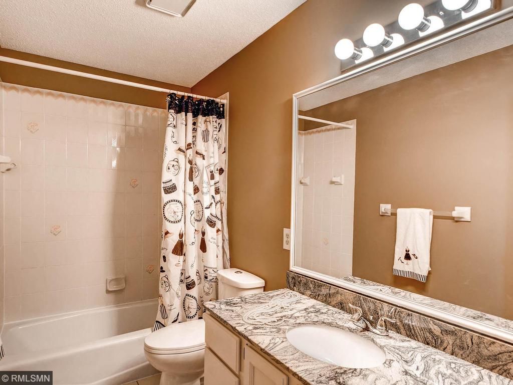 2099 Vienna Ln, Eagan, MN 55122 photo 18