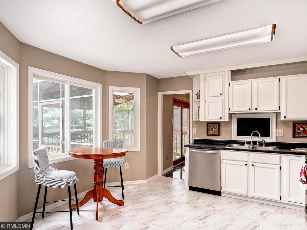 2099 Vienna Ln, Eagan, MN 55122 photo 9