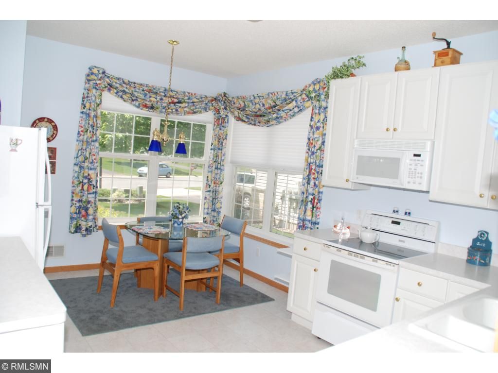 4111 Oakbrooke Trl, Eagan, MN 55122 photo 3