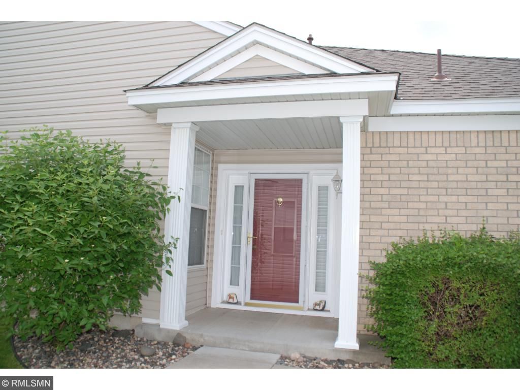 4111 Oakbrooke Trl, Eagan, MN 55122 photo 2