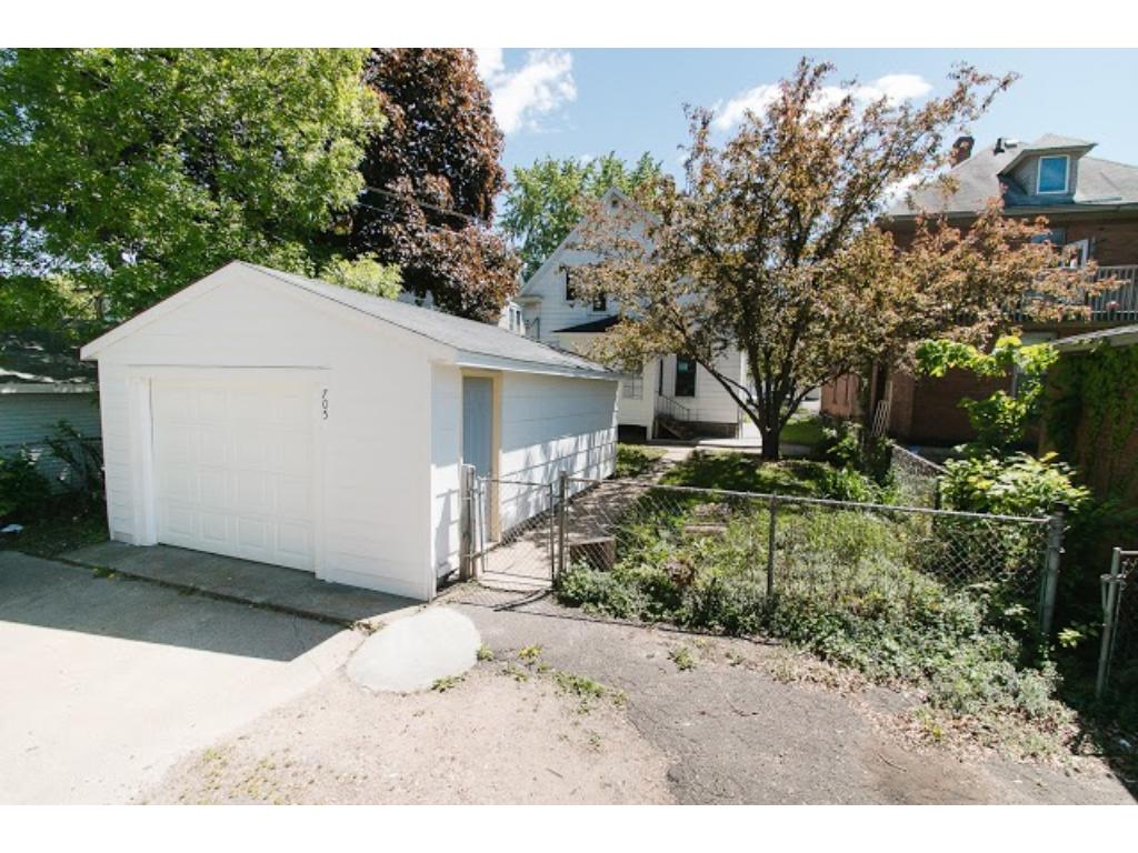 705 Geranium Ave E, Saint Paul, MN 55106 photo 4