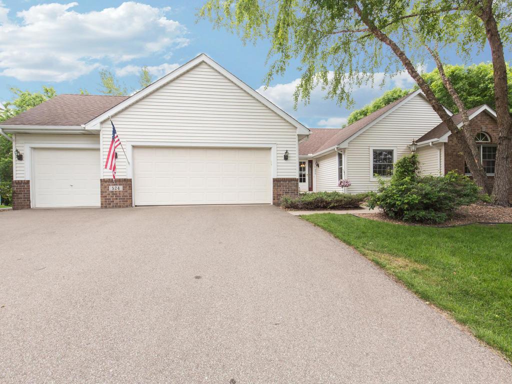 524 Severn Way, Eagan, MN 55123 photo 1