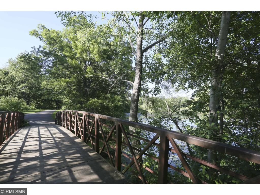 1175 Duckwood Trl #E, Eagan, MN 55123 photo 22