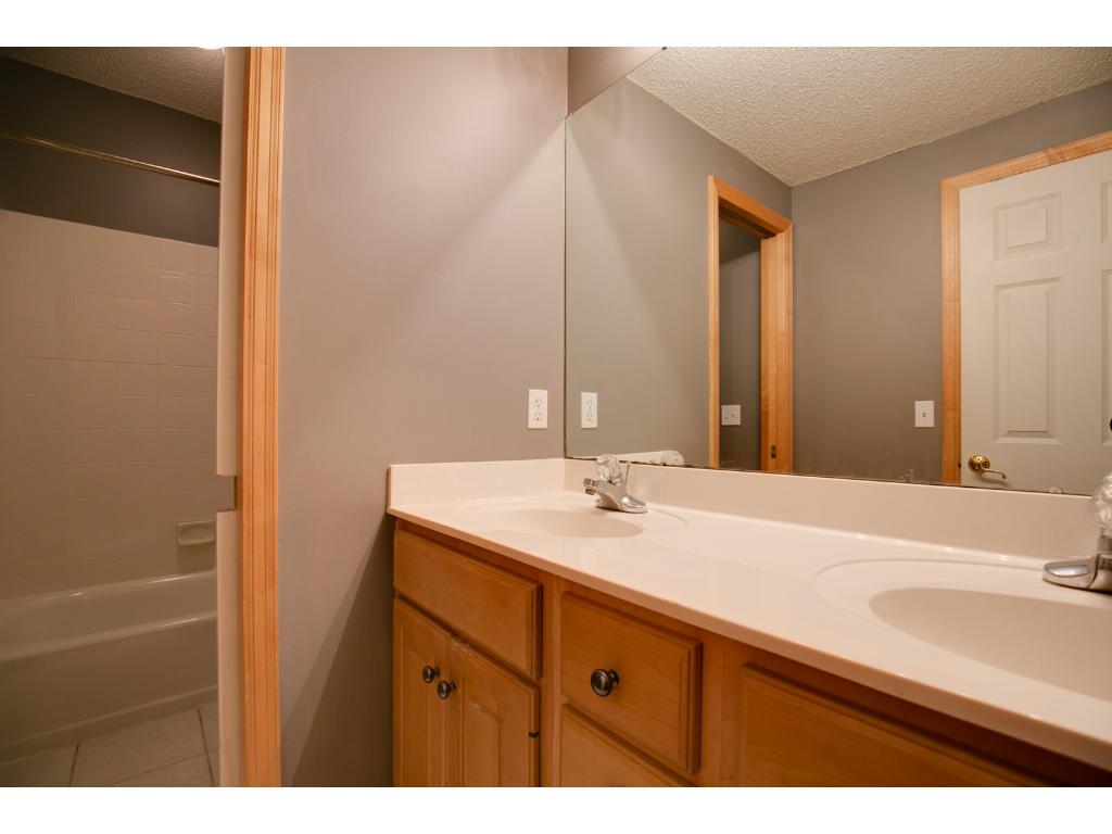 1015 Bradford Ave, Champlin, MN 55316 photo 18