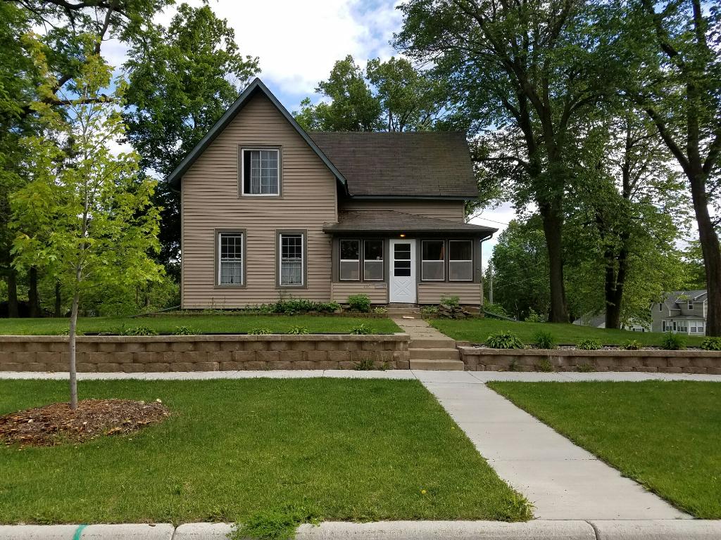 400 6th St E, Northfield, MN 55057 photo 2