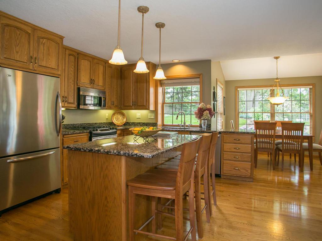 722 Bridle Ridge Rd, Eagan, MN 55123 photo 5