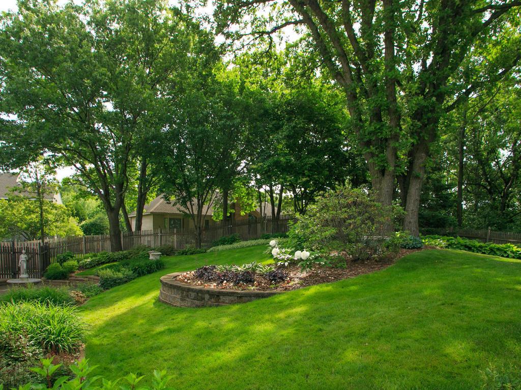 722 Bridle Ridge Rd, Eagan, MN 55123 photo 22