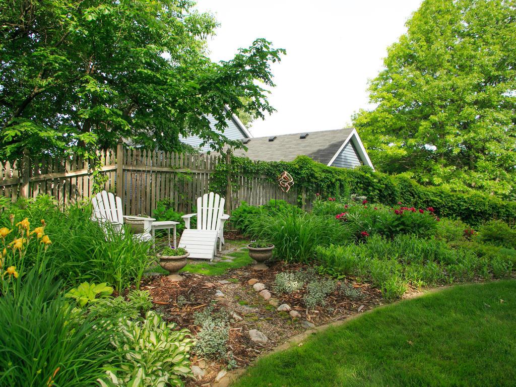 722 Bridle Ridge Rd, Eagan, MN 55123 photo 23
