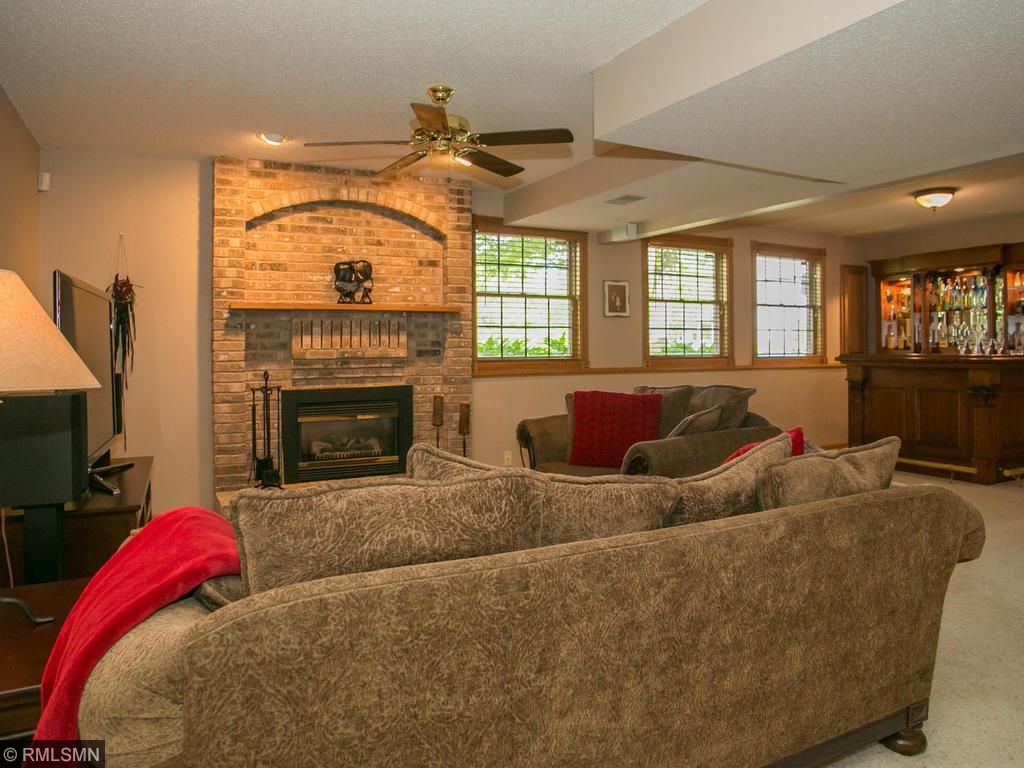 722 Bridle Ridge Rd, Eagan, MN 55123 photo 17