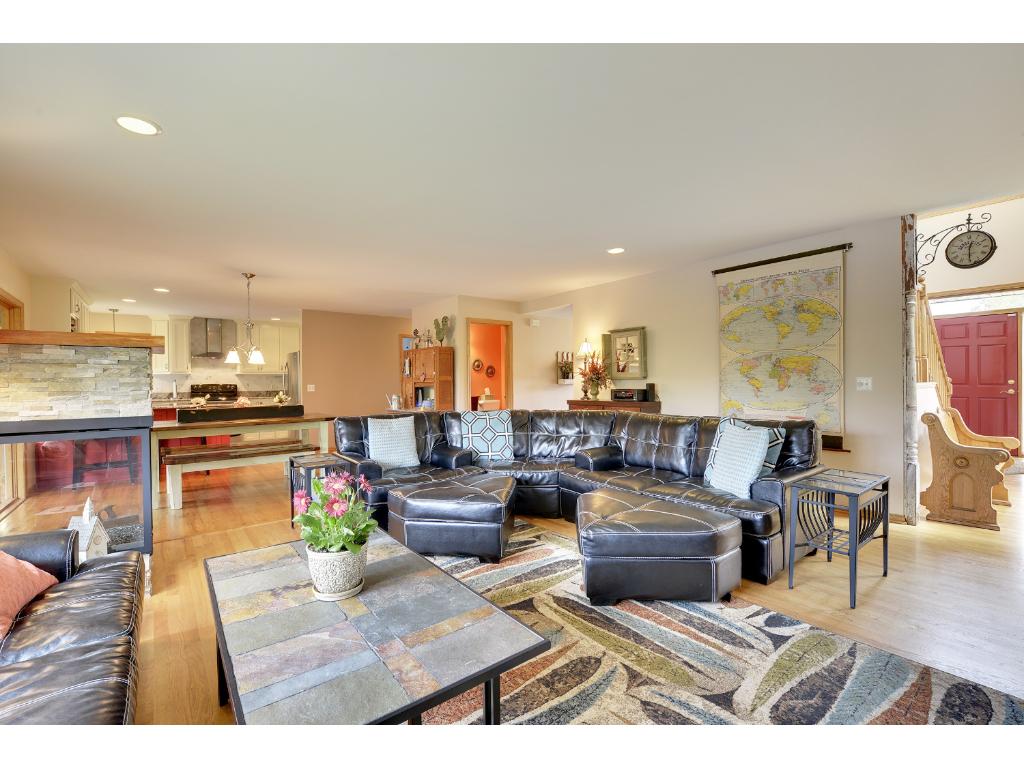 3285 Rolling Hills Dr, Eagan, MN 55121 photo 6