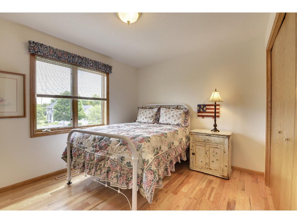 3285 Rolling Hills Dr, Eagan, MN 55121 photo 16