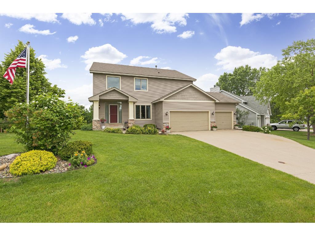 3285 Rolling Hills Dr, Eagan, MN 55121 photo 1
