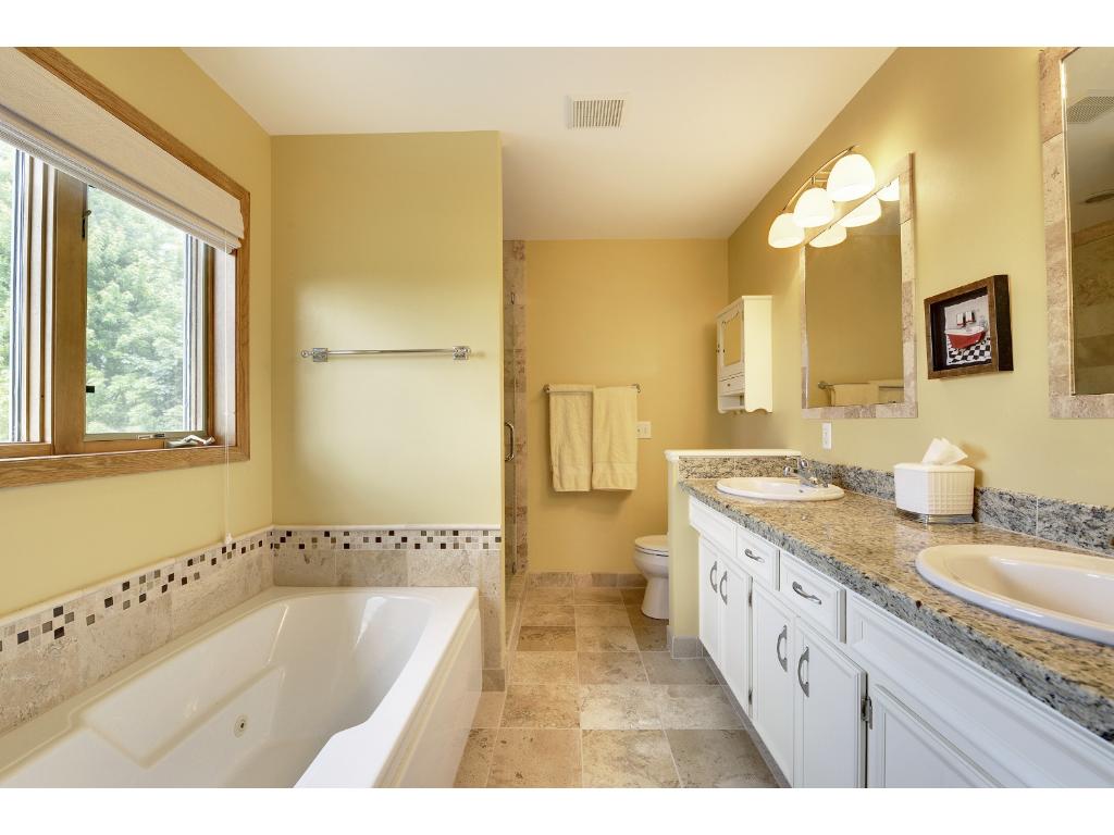 3285 Rolling Hills Dr, Eagan, MN 55121 photo 15