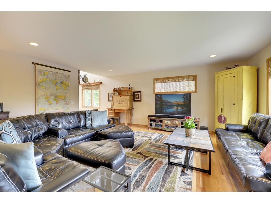 3285 Rolling Hills Dr, Eagan, MN 55121 photo 5