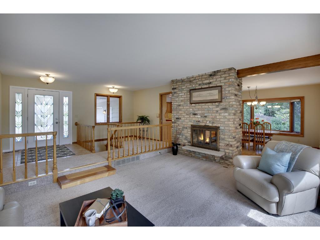 441 Reflection Rd, Apple Valley, MN 55124 photo 4