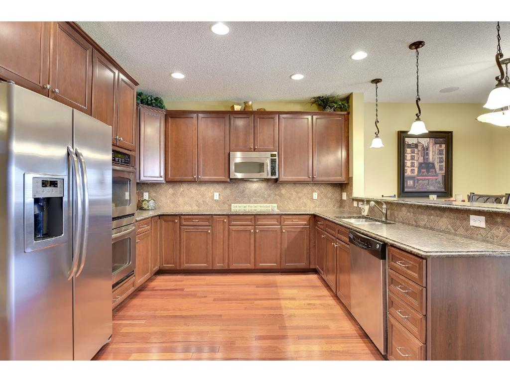 1454 Steeplechase Ln, Eagan, MN 55122 photo 5