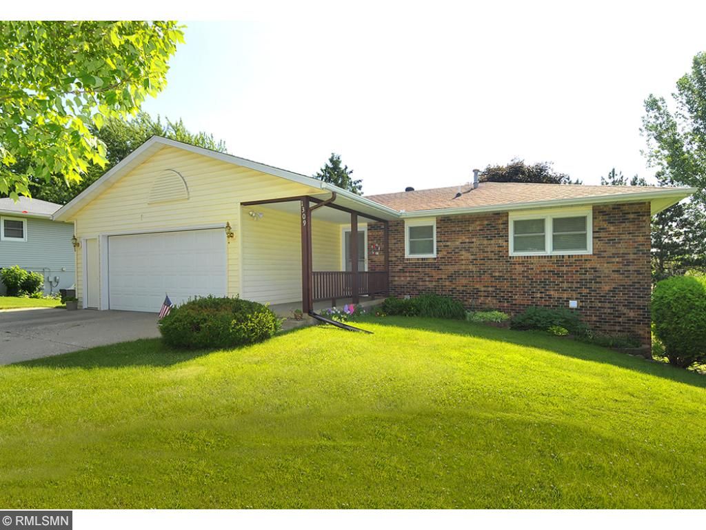 1309 Spring Rd, Faribault, MN 55021 photo 2