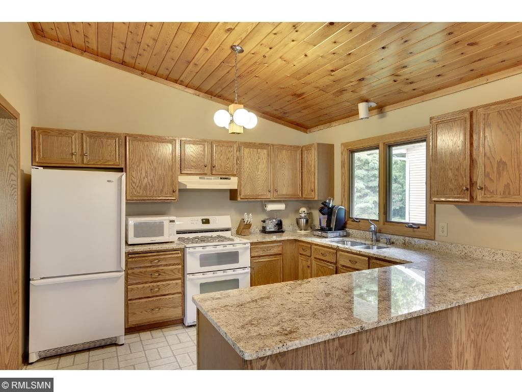 5889 Three Oaks Ave, Maple Plain, MN 55359 photo 9