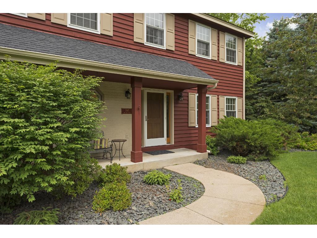 1587 Skyline Path, Eagan, MN 55121 photo 2