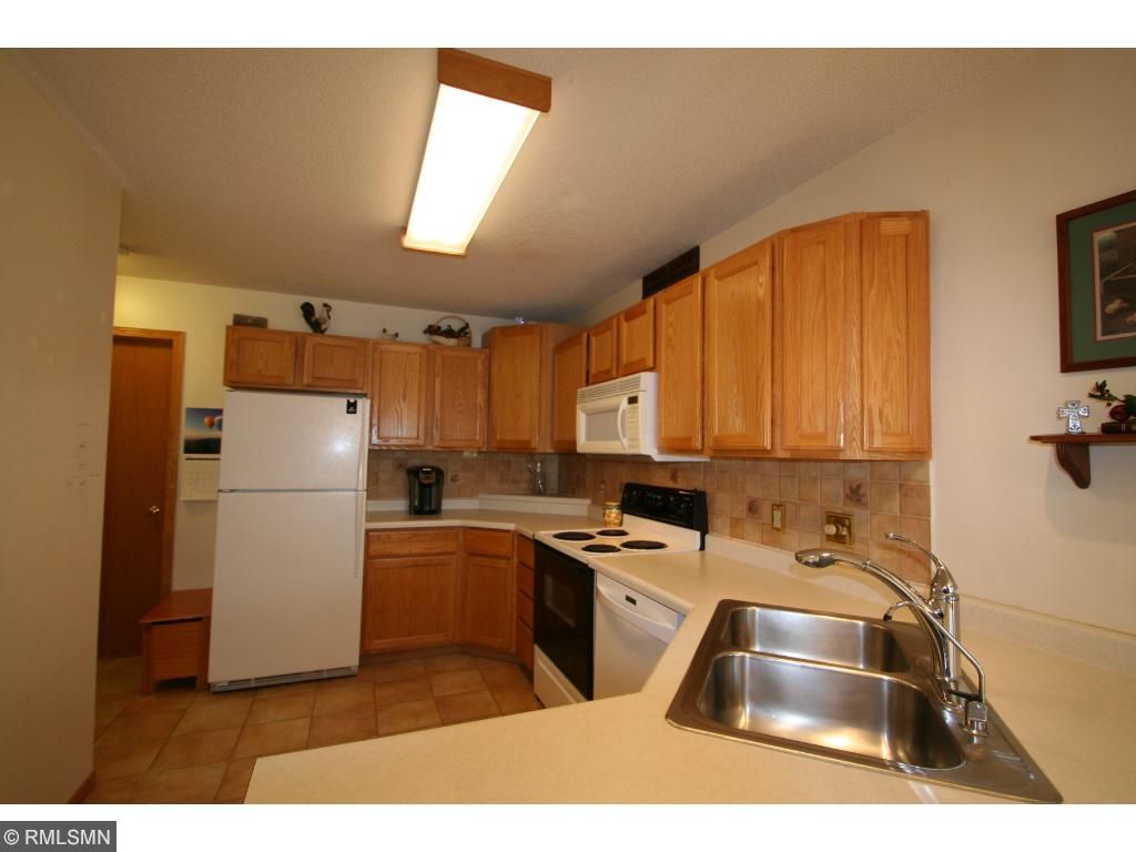 2078 Willow Cir, Centerville, MN 55038 photo 9