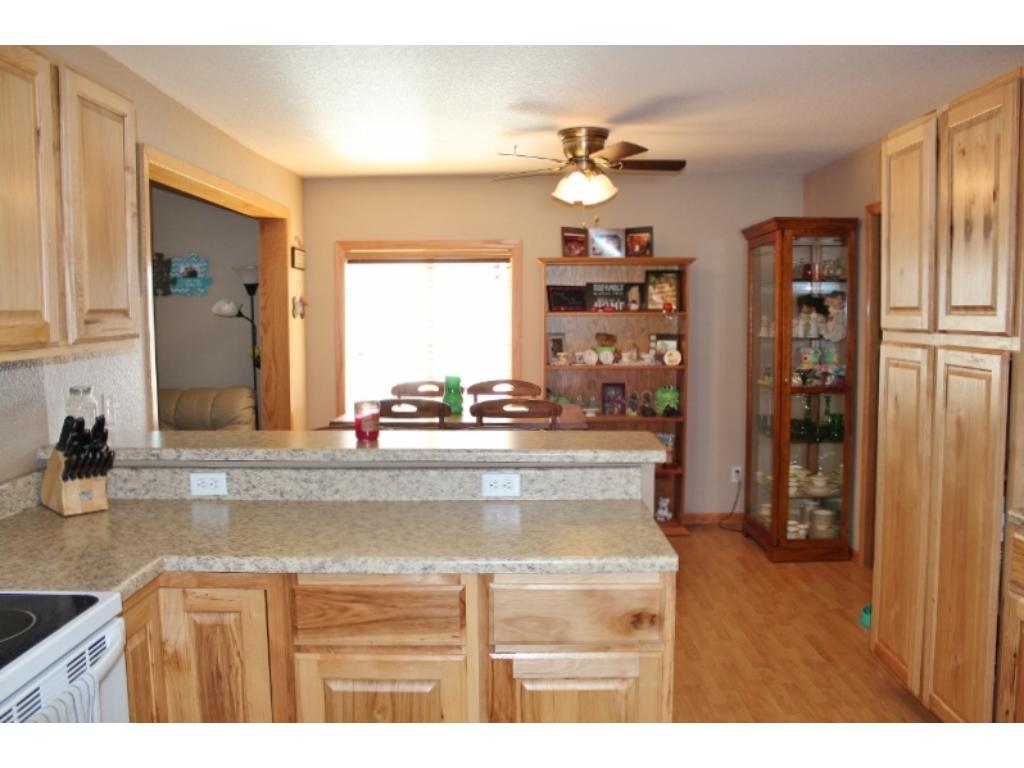 140 E Winona St, Owatonna, MN 55060 photo 3