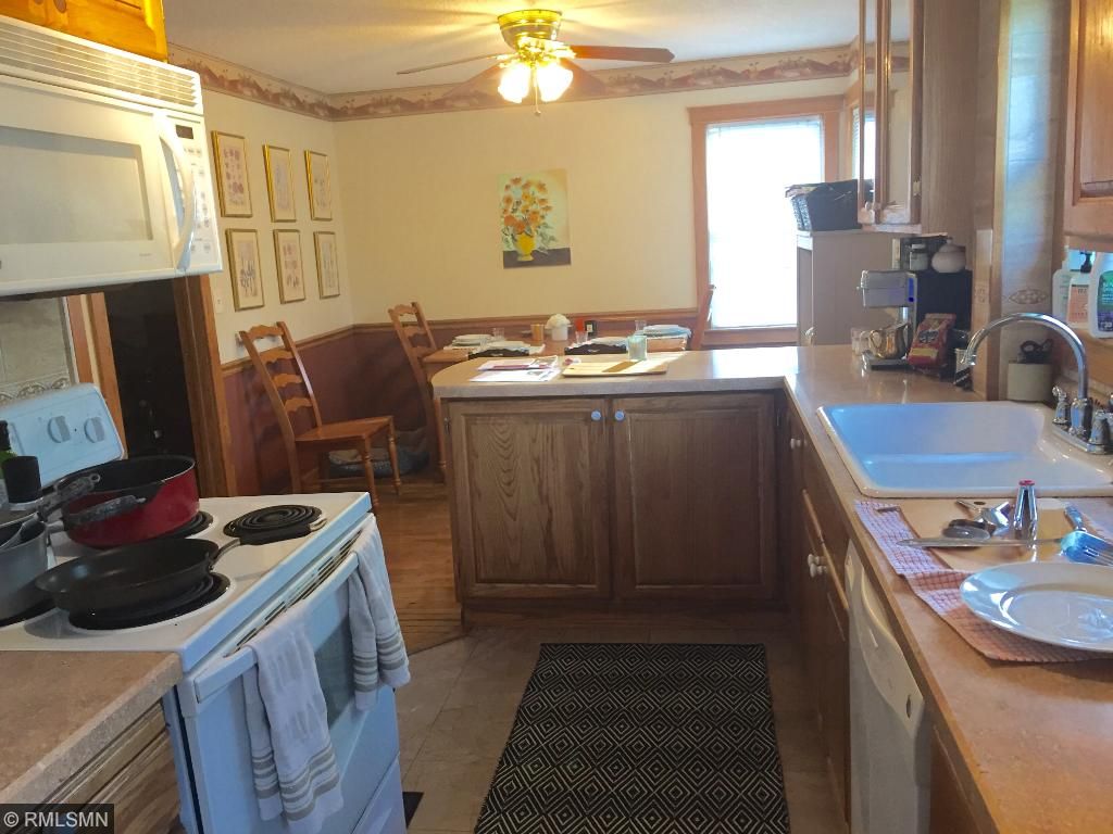 110 E 90th St, Bloomington, MN 55420 photo 4