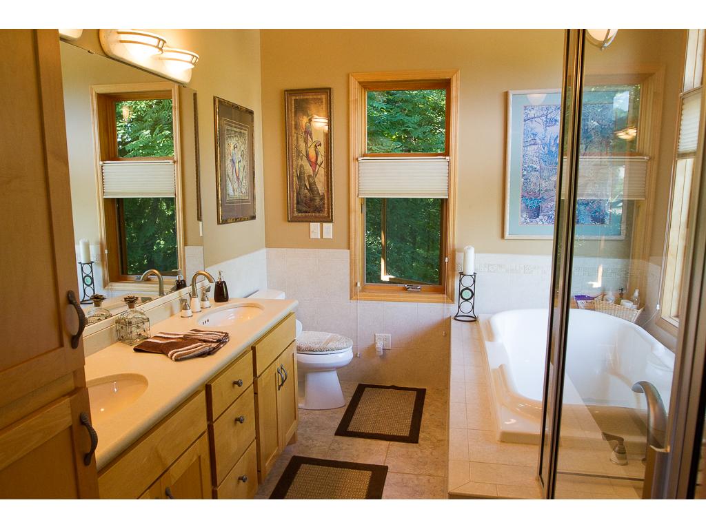 1654 Spruce Dr, Red Wing, MN 55066 photo 12