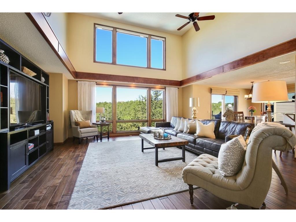 3 E Canyon Dr, Hudson, WI 54016 photo 4