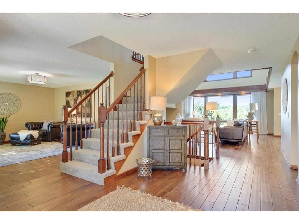 3 E Canyon Dr, Hudson, WI 54016 photo 2