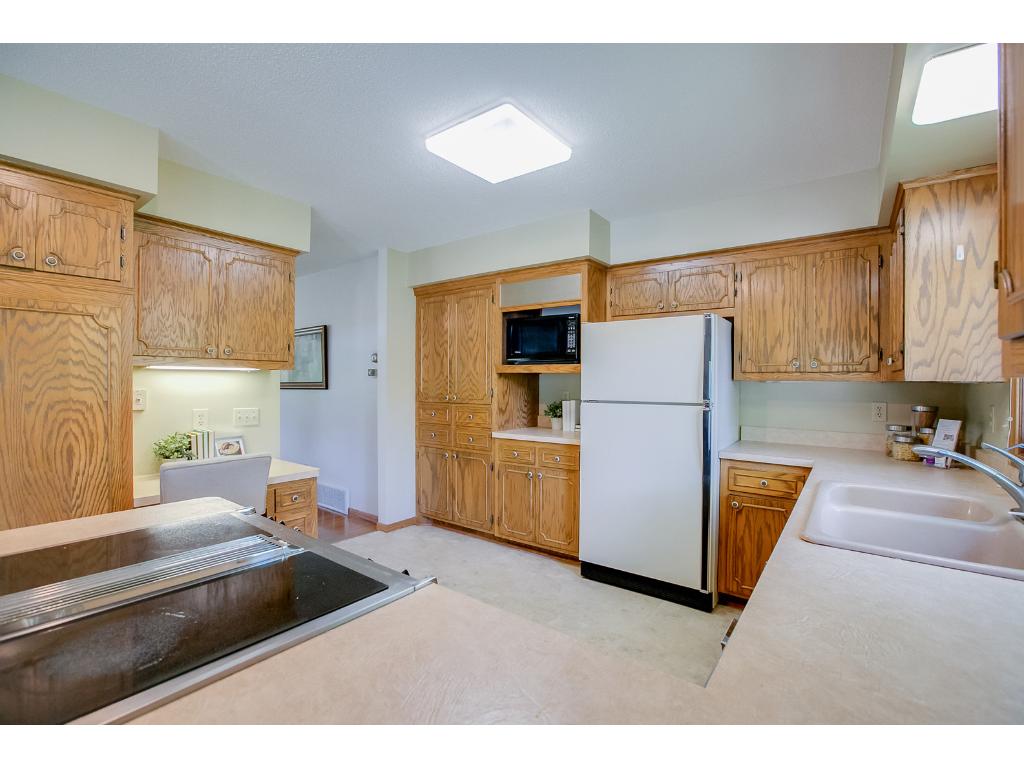 4100 Overlook Dr, Bloomington, MN 55437 photo 12