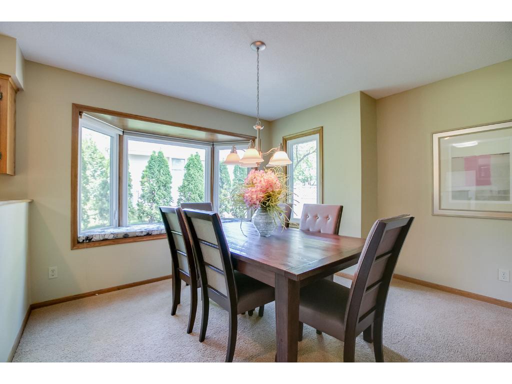 4100 Overlook Dr, Bloomington, MN 55437 photo 6
