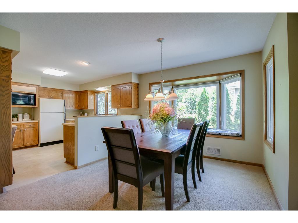 4100 Overlook Dr, Bloomington, MN 55437 photo 5
