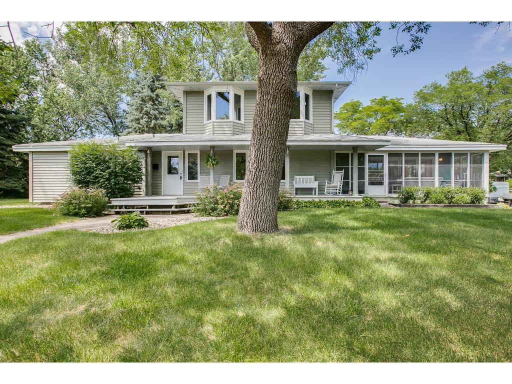 4100 Overlook Dr, Bloomington, MN 55437 photo 1