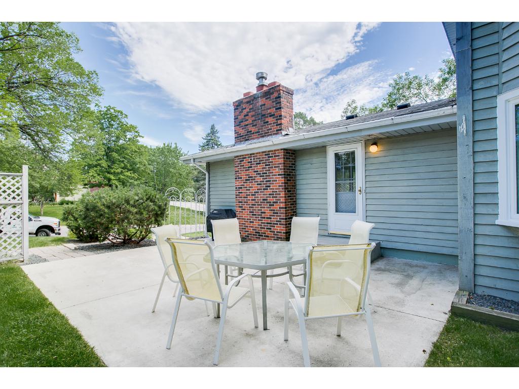 4100 Overlook Dr, Bloomington, MN 55437 photo 23
