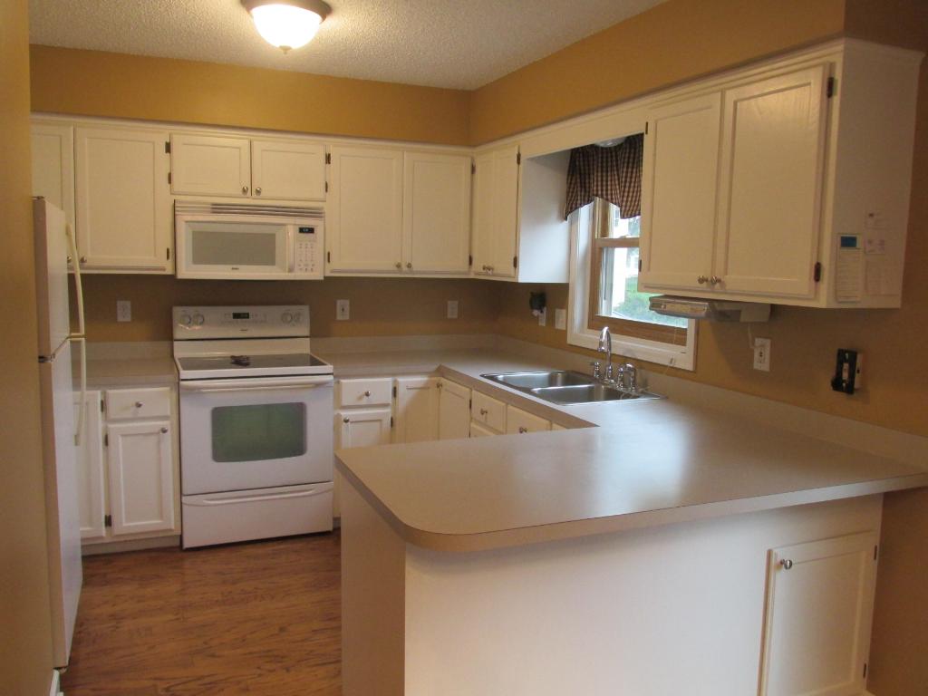 606 Eden Cir, Eagan, MN 55123 photo 7