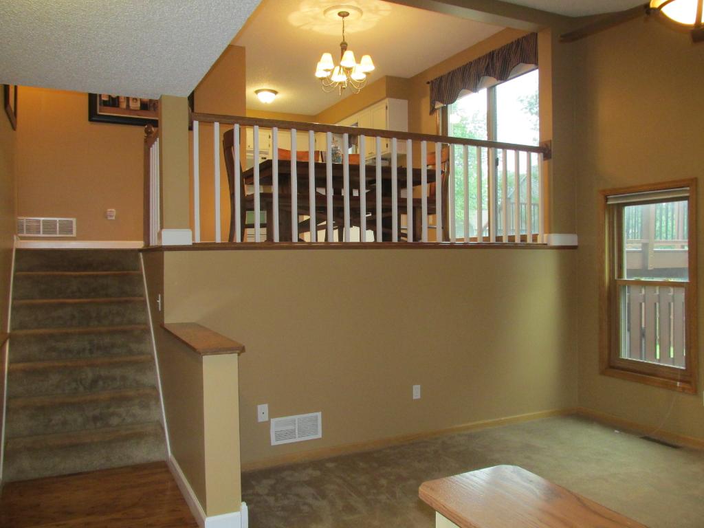 606 Eden Cir, Eagan, MN 55123 photo 4