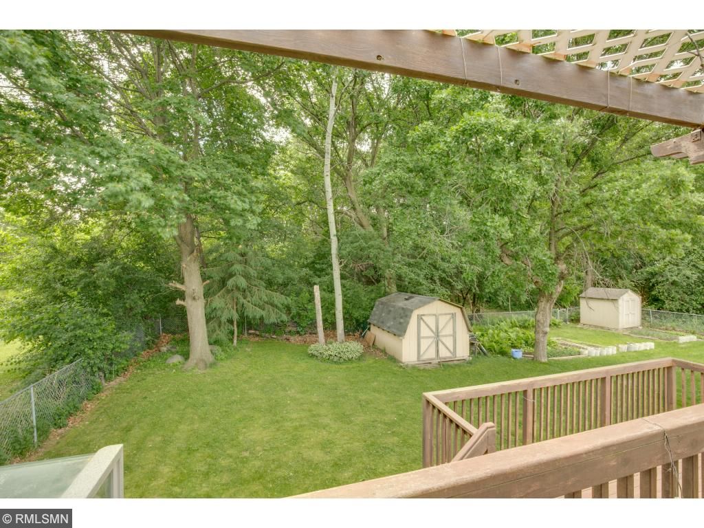 2042 Vienna Ln, Eagan, MN 55122 photo 20