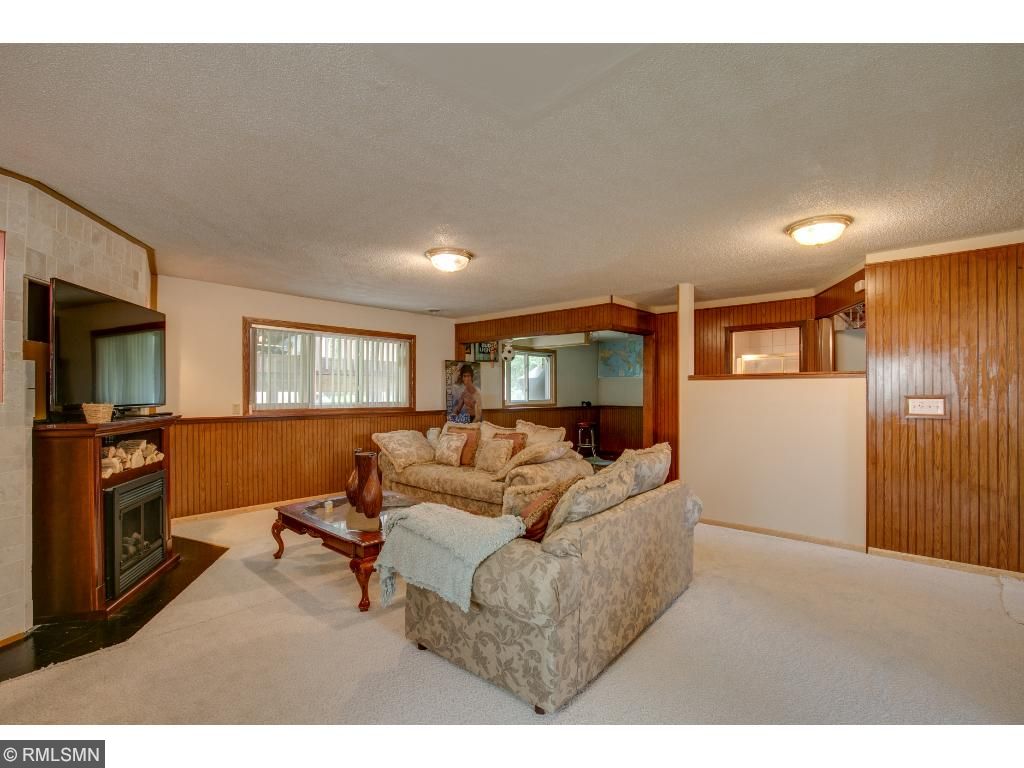 2042 Vienna Ln, Eagan, MN 55122 photo 17