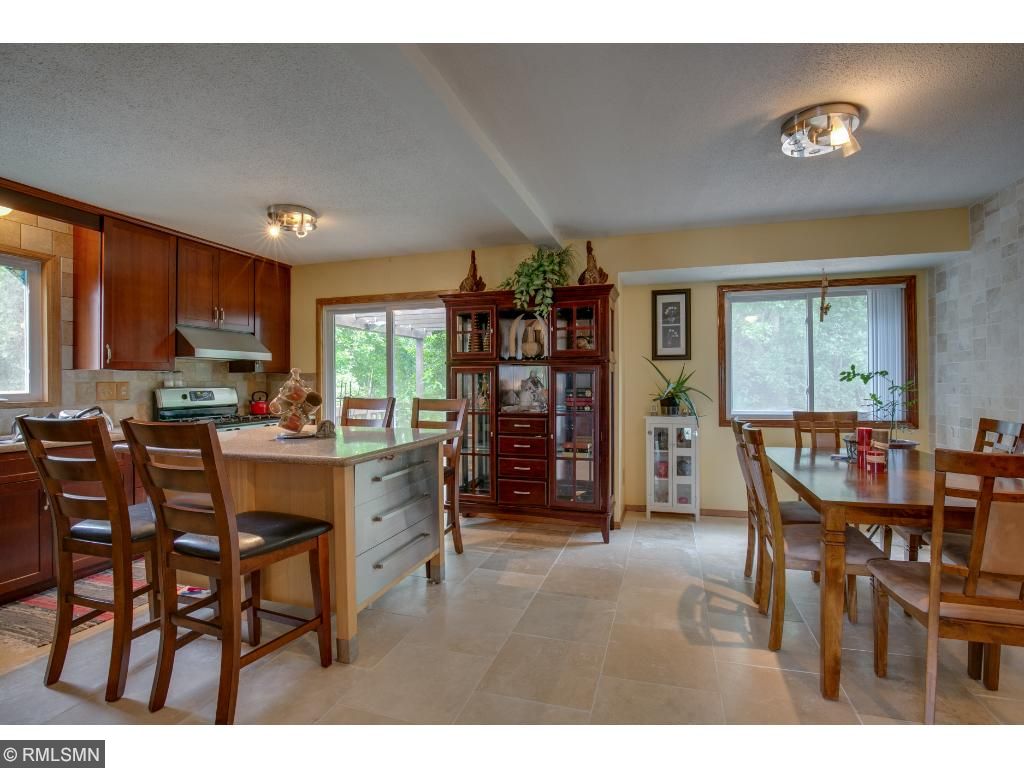 2042 Vienna Ln, Eagan, MN 55122 photo 7