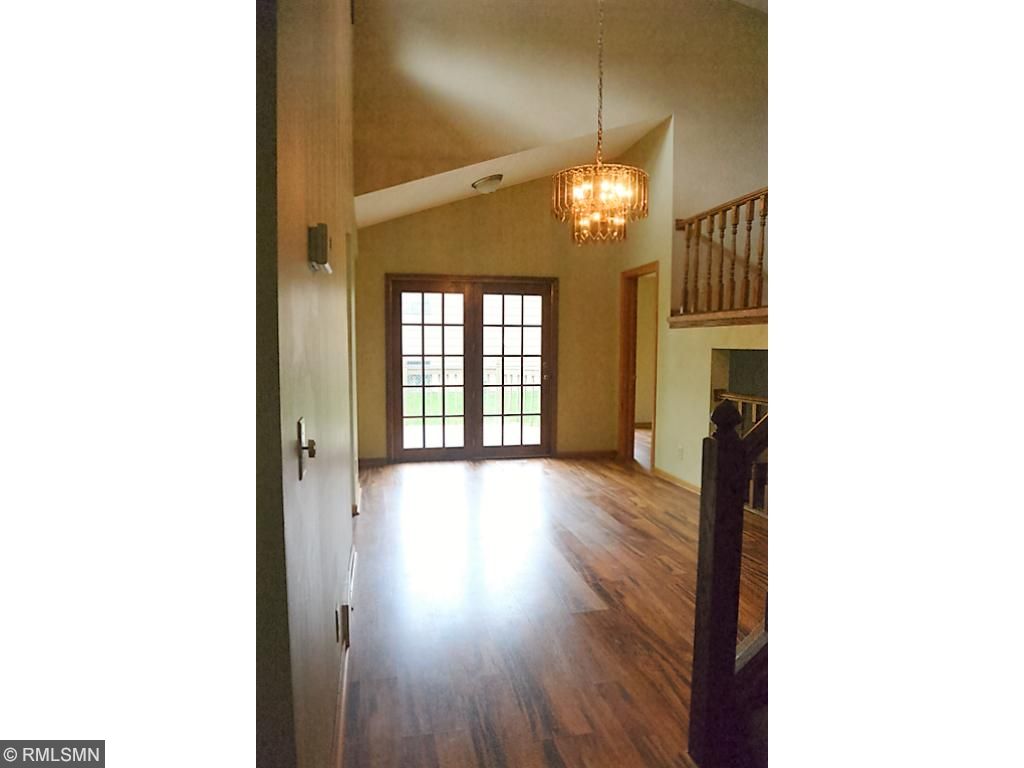 4669 Beacon Hill Rd, Eagan, MN 55122 photo 6