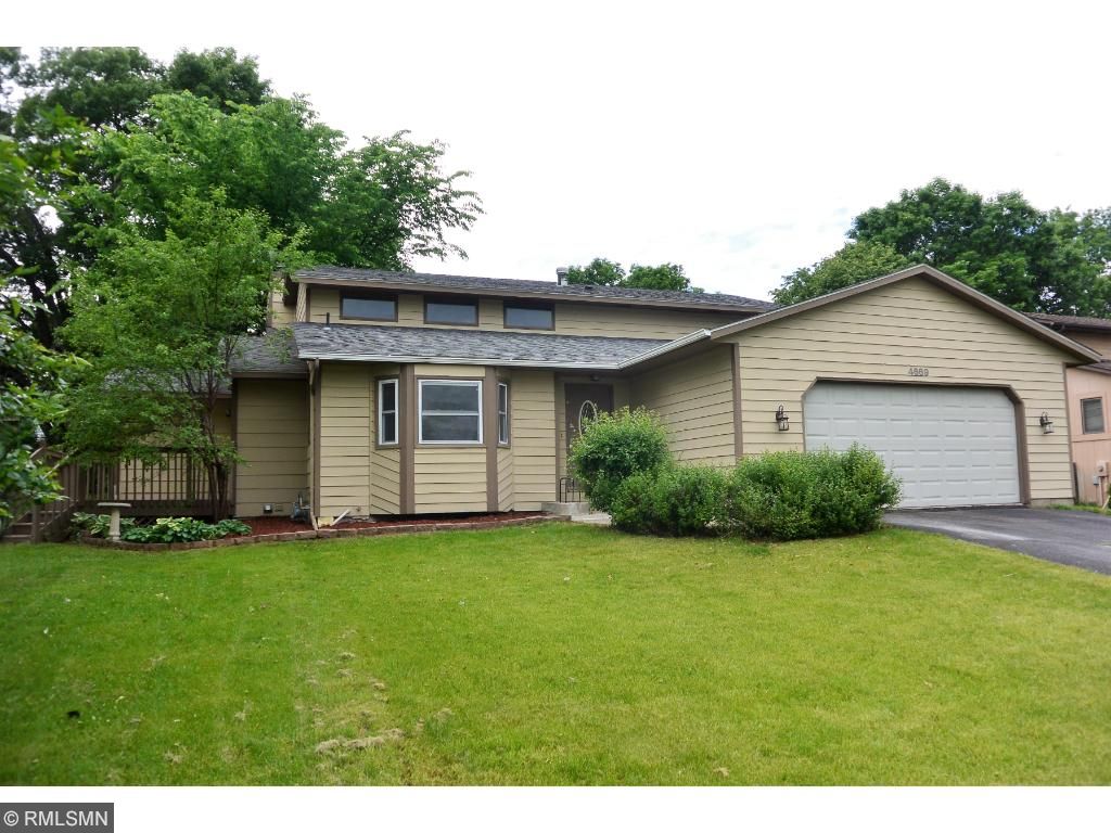 4669 Beacon Hill Rd, Eagan, MN 55122 photo 2