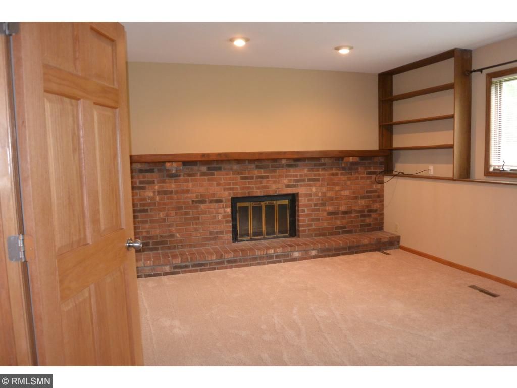 4669 Beacon Hill Rd, Eagan, MN 55122 photo 12